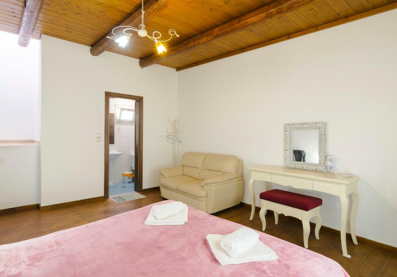 Zaros Hotel Kültér fotó